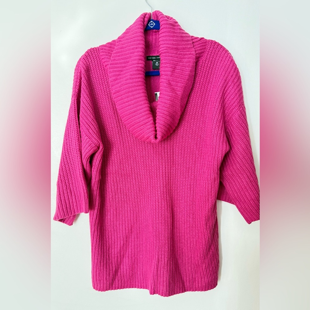 New York & Company Vibrant 🩷Pink Cowl Neck Sweater Super soft